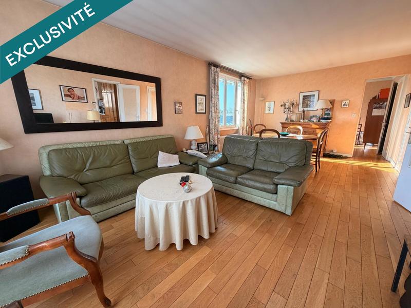 Maison - 214 m² - 9 pièces