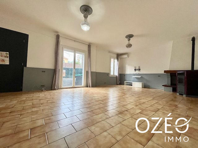 Maison traditionnelle - 95 m² - 5 pièces