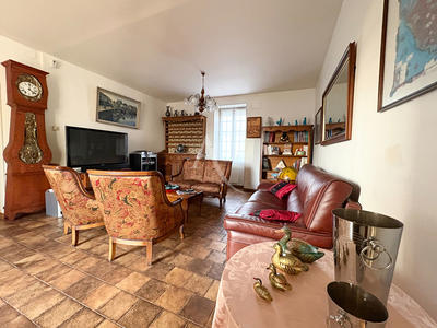 Maison - 147 m² - 6 pièces