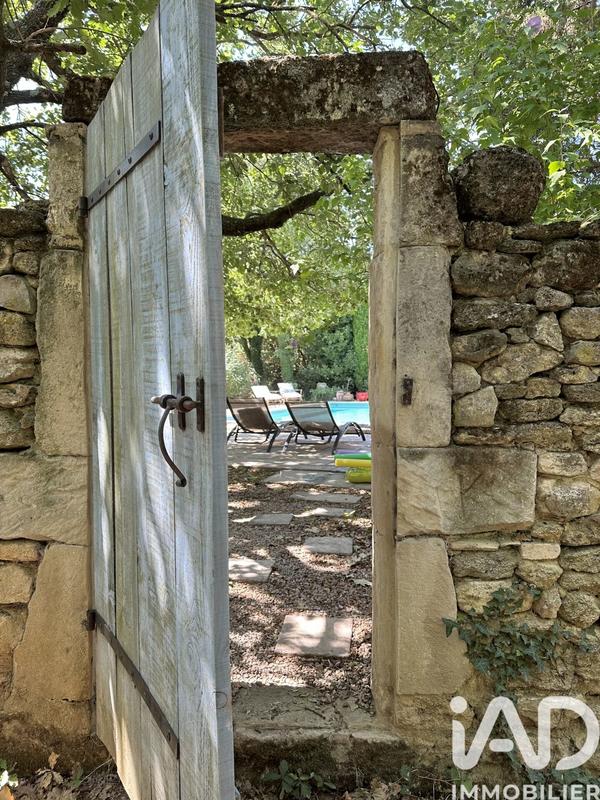 Maison - 343 m² - 14 pièces