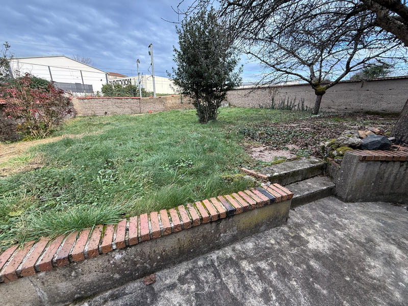 Maison - 221 m² - 8 pièces