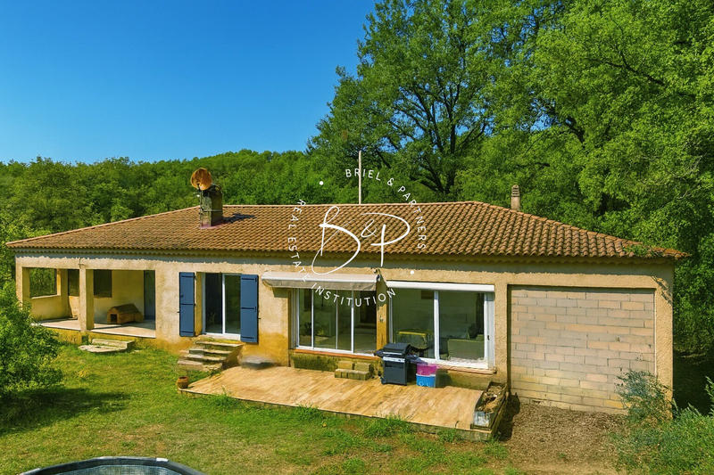 Maison - 104 m² - 5 pièces