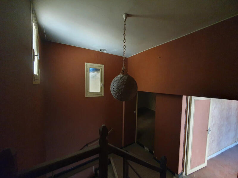 Maison traditionnelle - 188 m² - 7 pièces