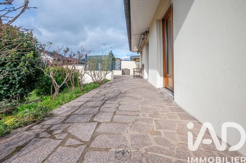 Maison - 94 m² - 6 pièces