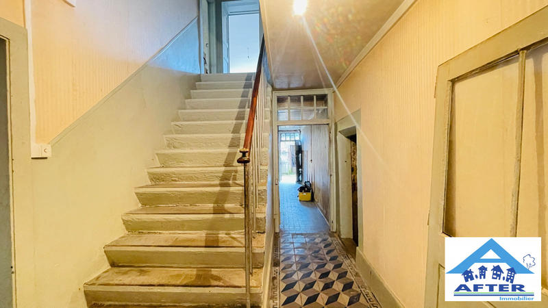 Maison - 300 m² - 7 pièces