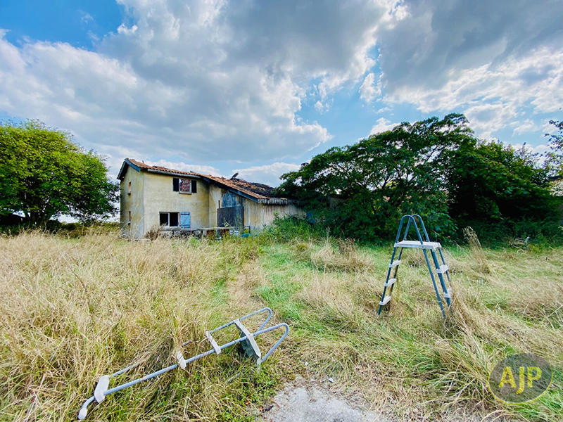 Maison - 217 m² - 7 pièces