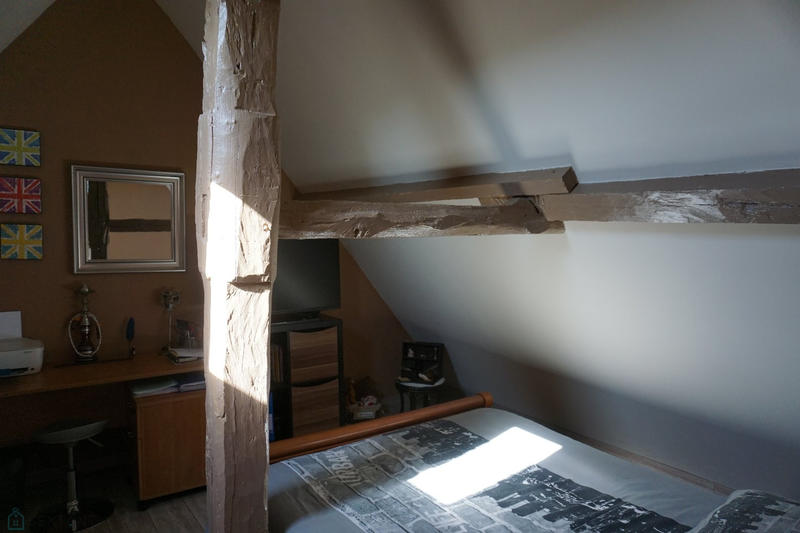 Maison - 215 m² - 12 pièces