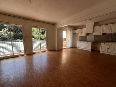 Appartement - 97 m² - 5 pièces