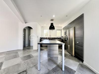 Villa - 120 m² - 4 pièces