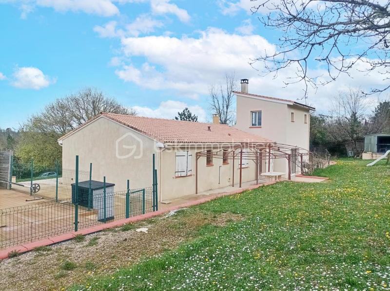 Maison traditionnelle - 136 m² - 5 pièces