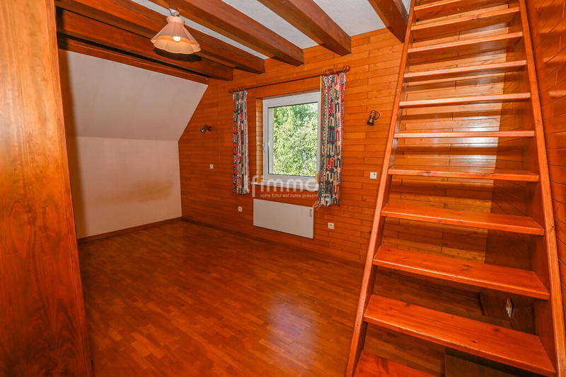 Maison - 194 m² - 8 pièces