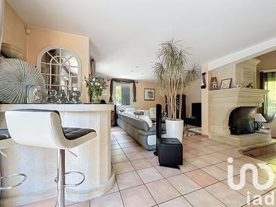 Maison - 227 m² - 6 pièces