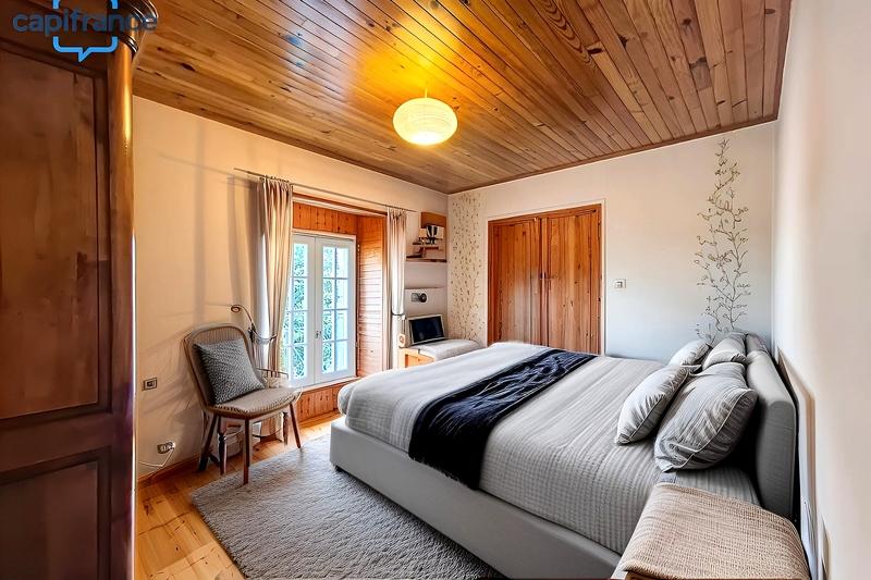 Maison en pierre - 163 m² - 8 pièces