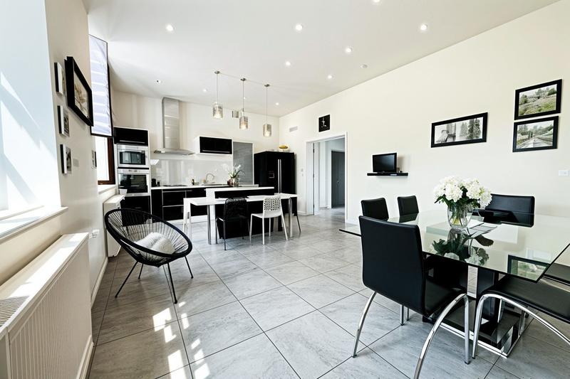 Maison ancienne - 345 m² - 10 pièces