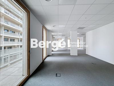 Bureau - 259 m²