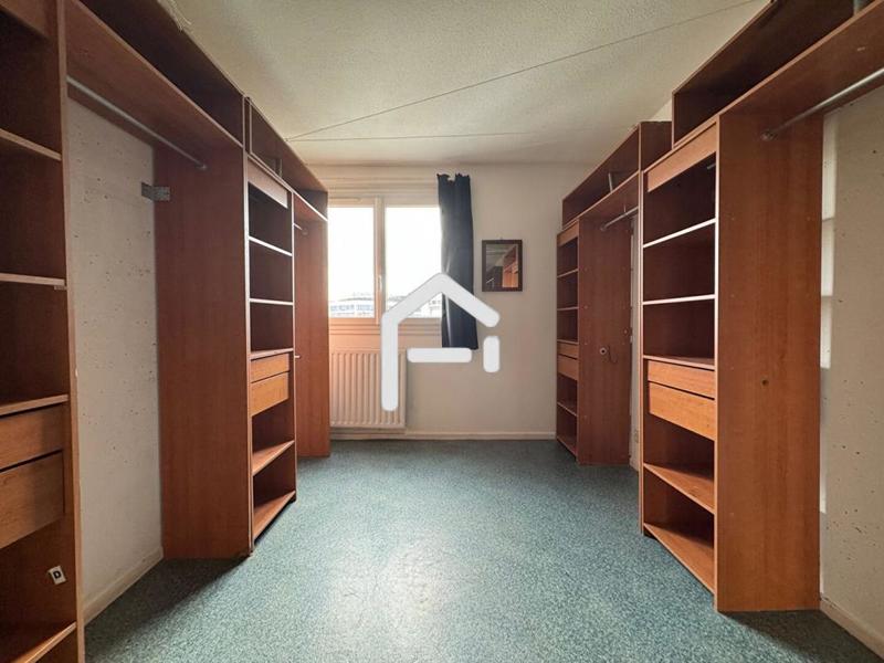 Appartement - 100 m² - 5 pièces