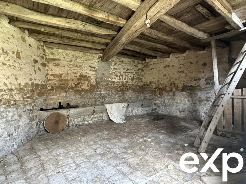 Maison - 385 m² - 10 pièces