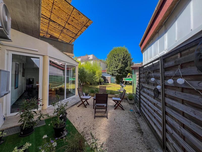 Maison - 227 m² - 5 pièces
