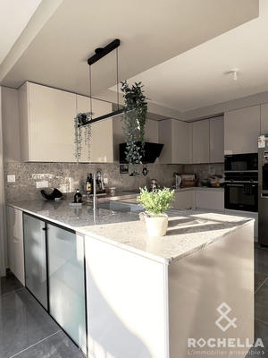 Maison - 154 m² - 5 pièces