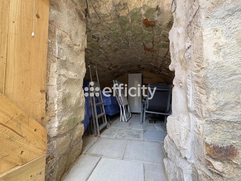 Maison - 177 m² - 7 pièces