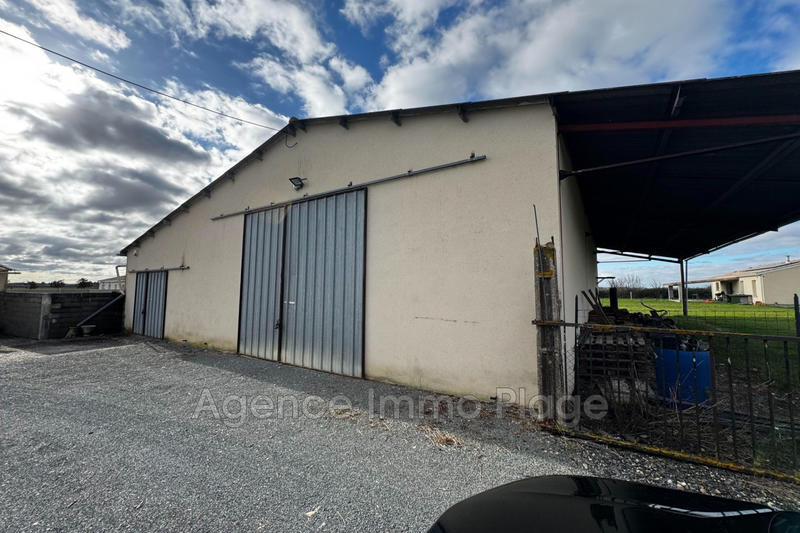 Maison - 270 m² - 1 pièce