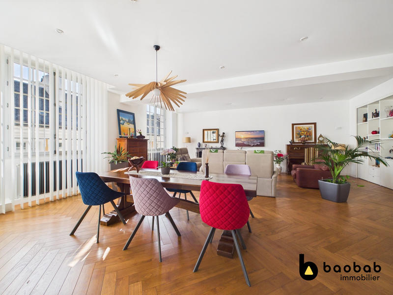 Appartement - 172 m² - 5 pièces