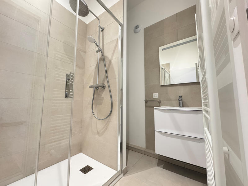 Appartement - 98 m² - 5 pièces