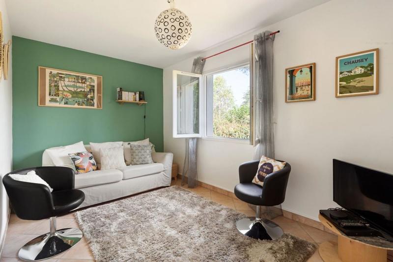 Maison - 224 m² - 7 pièces