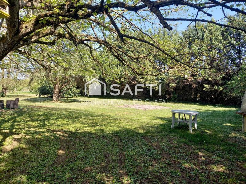 Maison - 137 m² - 7 pièces