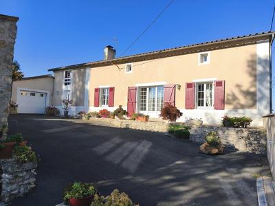 Maison - 141 m² - 7 pièces