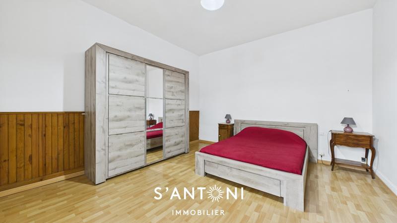 Appartement - 81 m² - 3 pièces