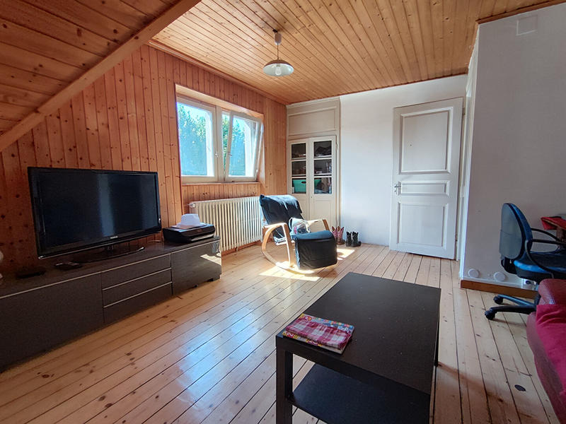 Maison - 166 m² - 8 pièces