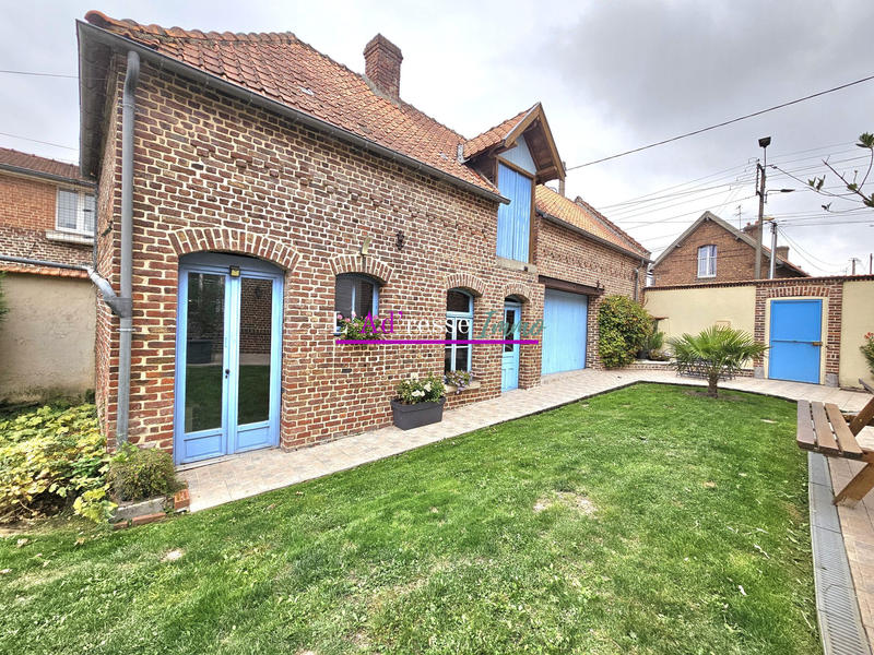 Maison - 183 m² - 10 pièces