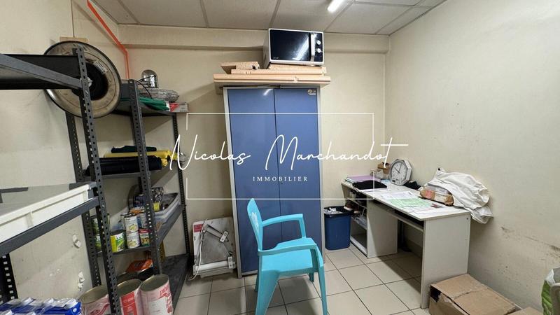 Local commercial - 120 m² - 3 pièces
