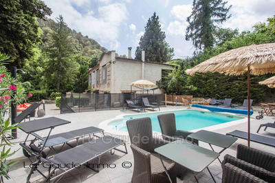 Maison - 269 m² - 9 pièces