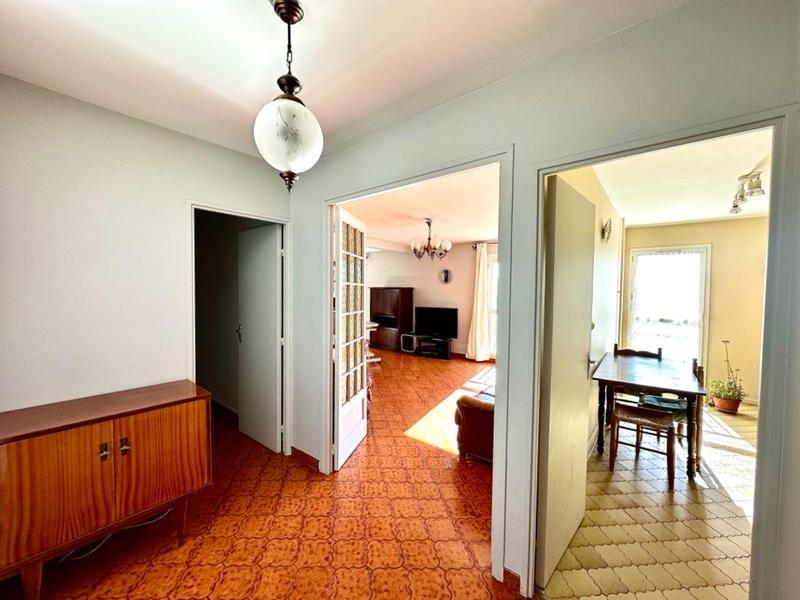 Appartement - 93 m² - 4 pièces