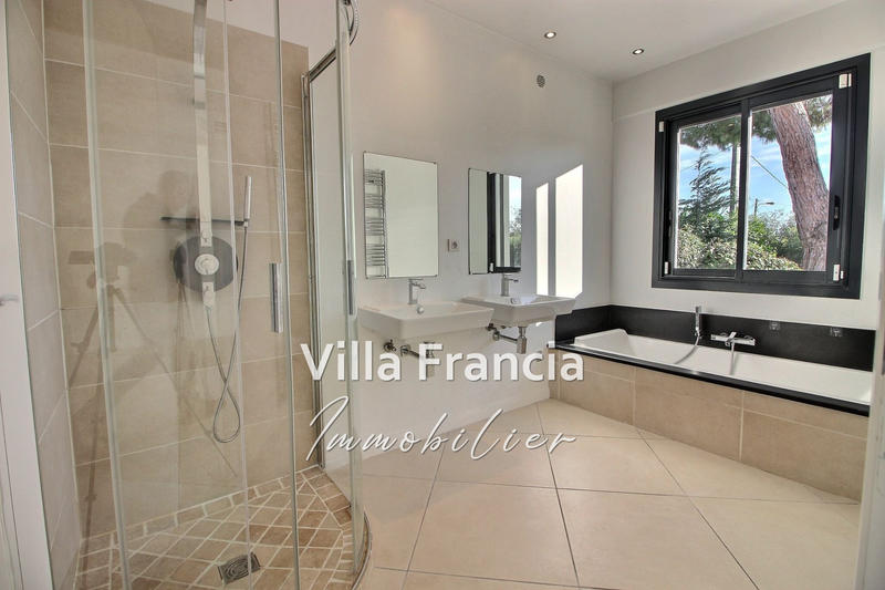 Villa - 163 m² - 4 pièces