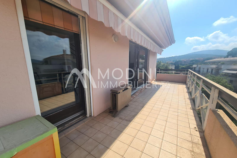 Appartement - 88 m² - 3 pièces