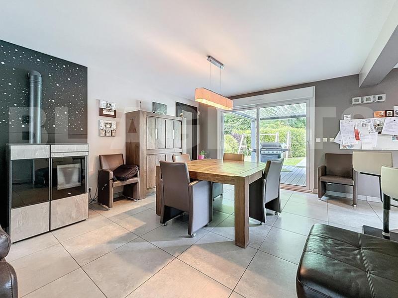 Maison contemporaine - 153 m² - 10 pièces