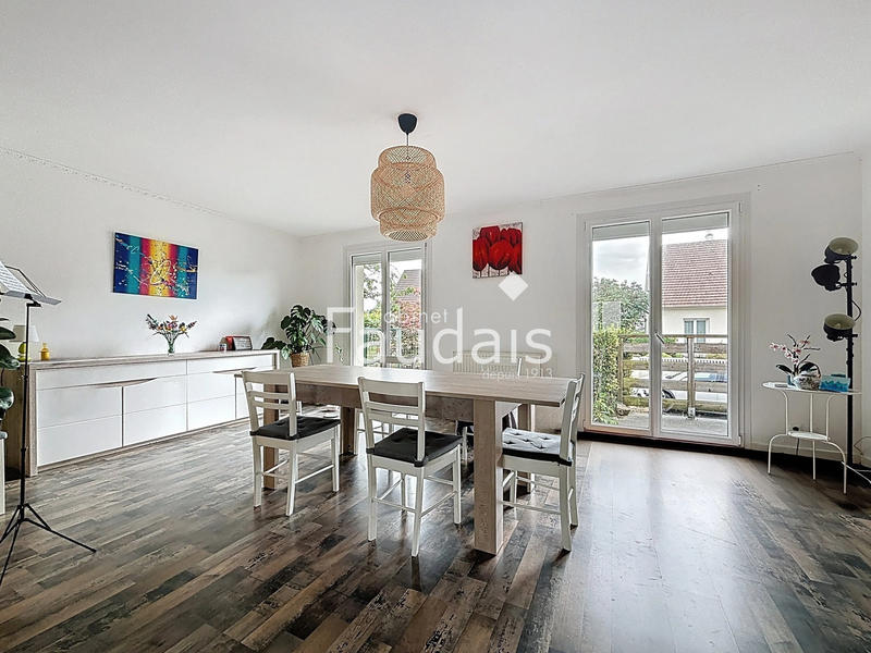 Maison - 191 m² - 6 pièces