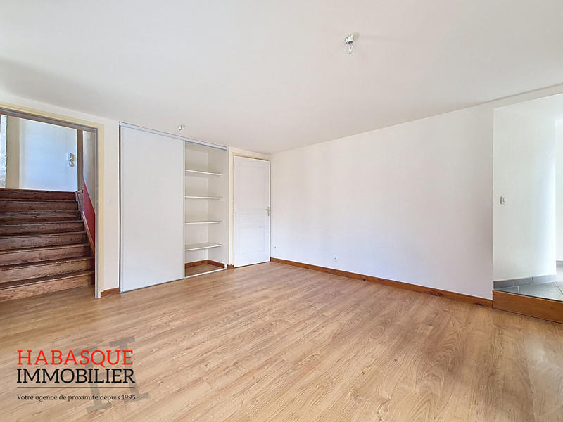 Appartement - 75 m² - 4 pièces