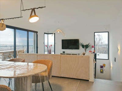 Maison - 170 m² - 5 pièces