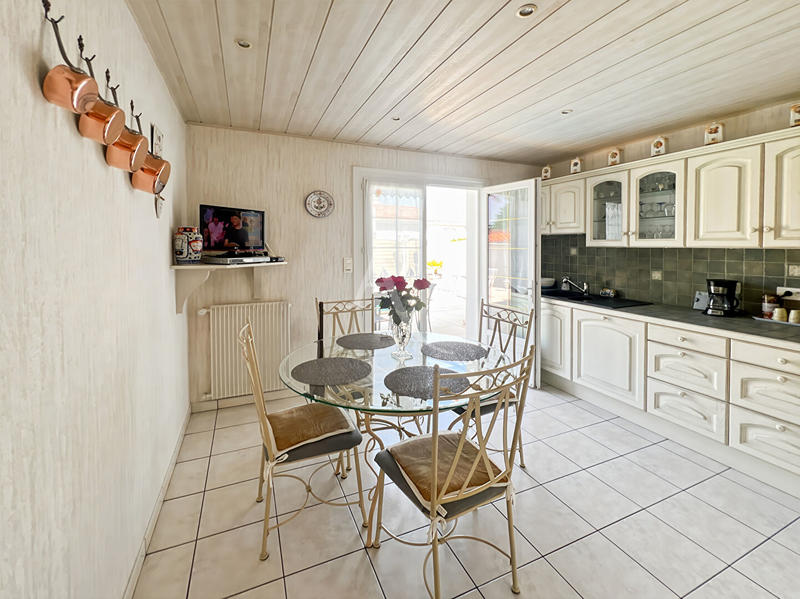 Maison - 92 m² - 5 pièces