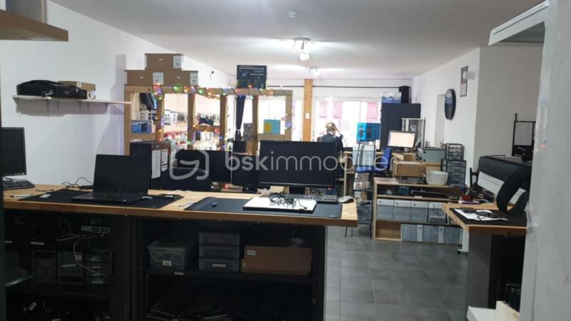 Immeuble - 180 m² - 3 pièces