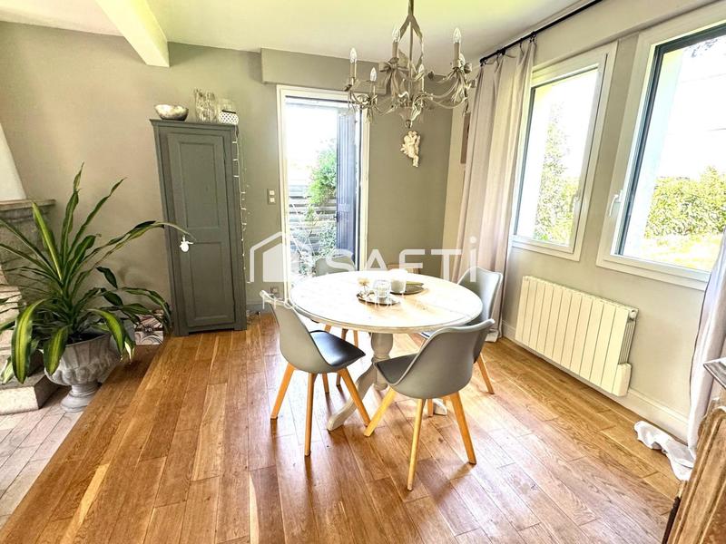 Maison - 185 m² - 7 pièces