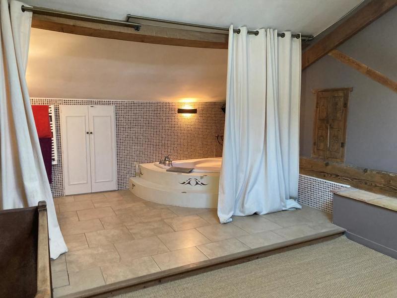 Maison - 200 m² - 7 pièces