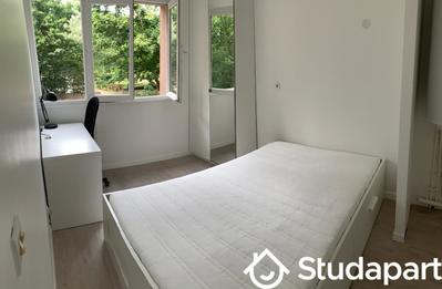 Chambre - 10 m² - 1 pièce