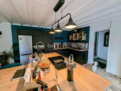 Maison - 96 m² - 4 pièces