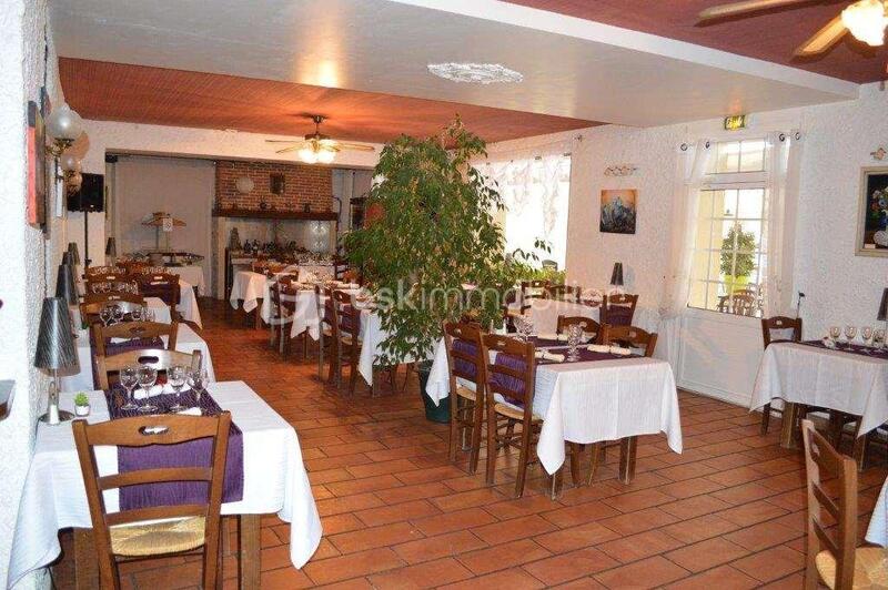 Demeure - 450 m² - 10 pièces