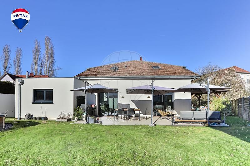 Maison - 179 m² - 6 pièces